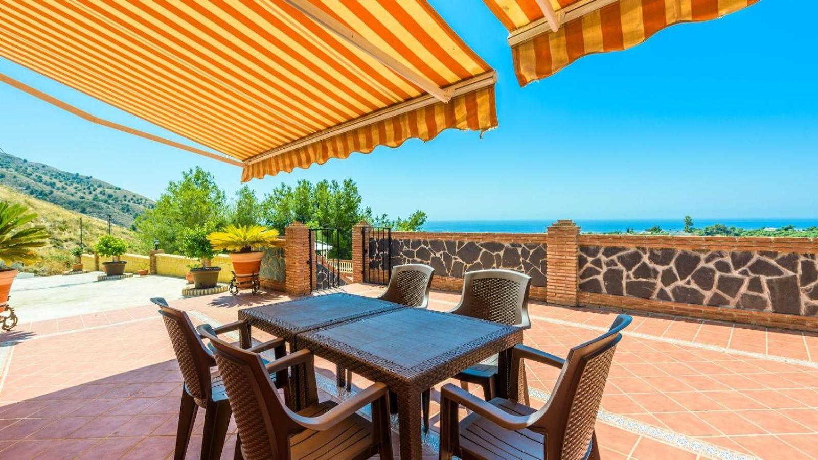 Villa Martin Nerja By Ruralidays Eksteriør billede