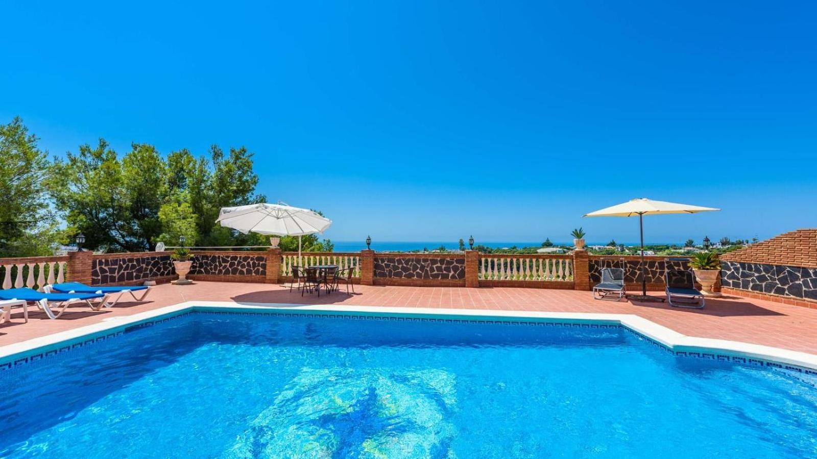 Villa Martin Nerja By Ruralidays Eksteriør billede